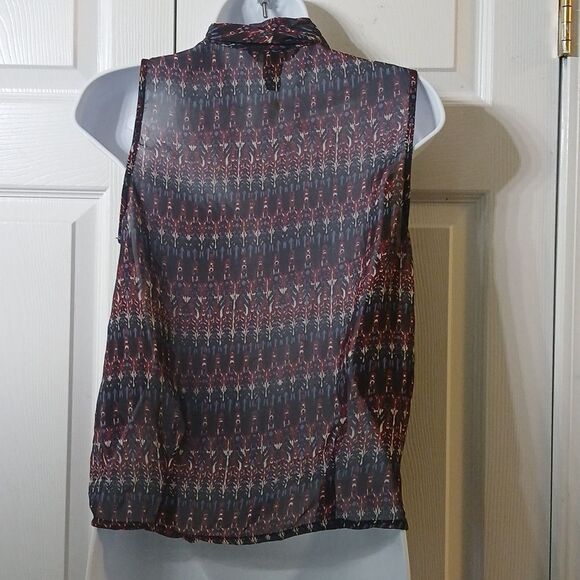 Sheer black red blue white printed  sleeveless blouse Sz 4 NWT - Picture 4 of 5